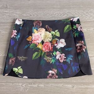 🍁 TOPSHOP Butterfly Floral Mini Skirt - 10